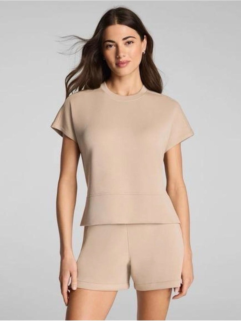 Soanx Ais Essentials Boxy Short Sleeve Top in Ashwood Size Medium